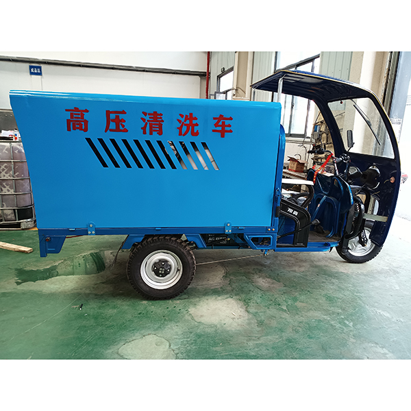 管道疏通高壓清洗車生產完工即將發往廣東