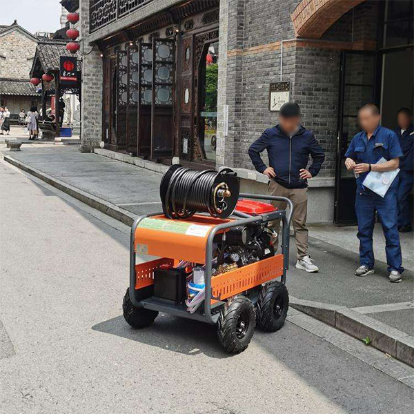 景區下水道疏通清洗機使用現場