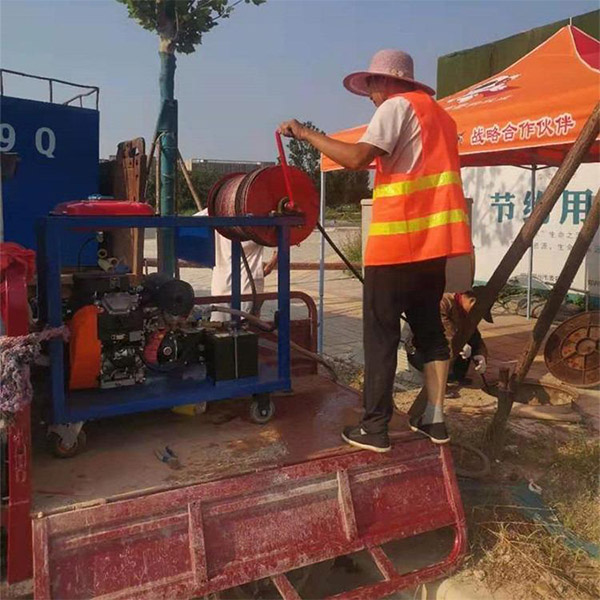 環衛管道疏通機使用現場